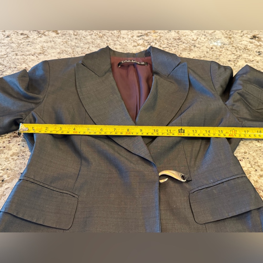 Vintage TAHARI Charcoal Gray Blazer - Picture 4 of 6
